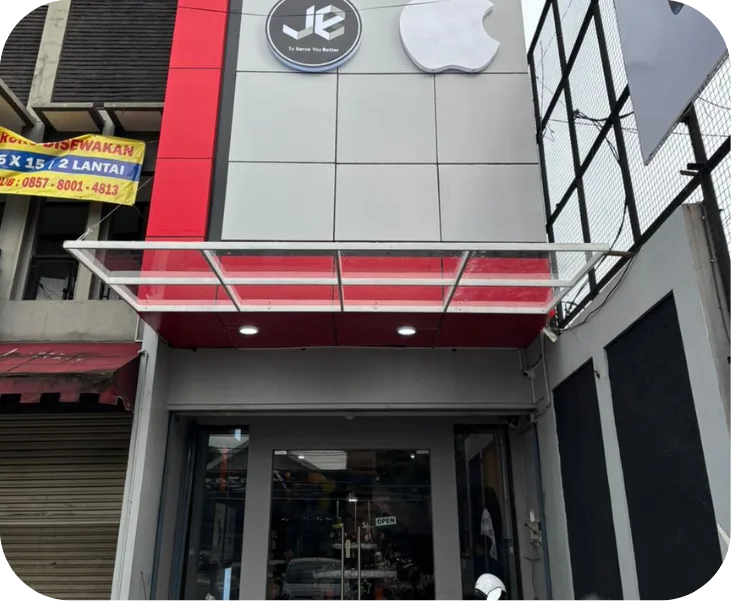 Tampak depan Cabang Kaliurang Street
